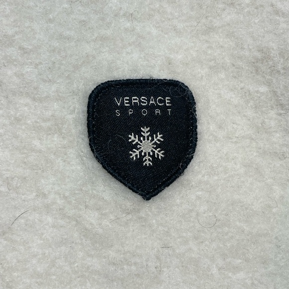 Versace authentic vintage sweeter - Picture 10 of 10